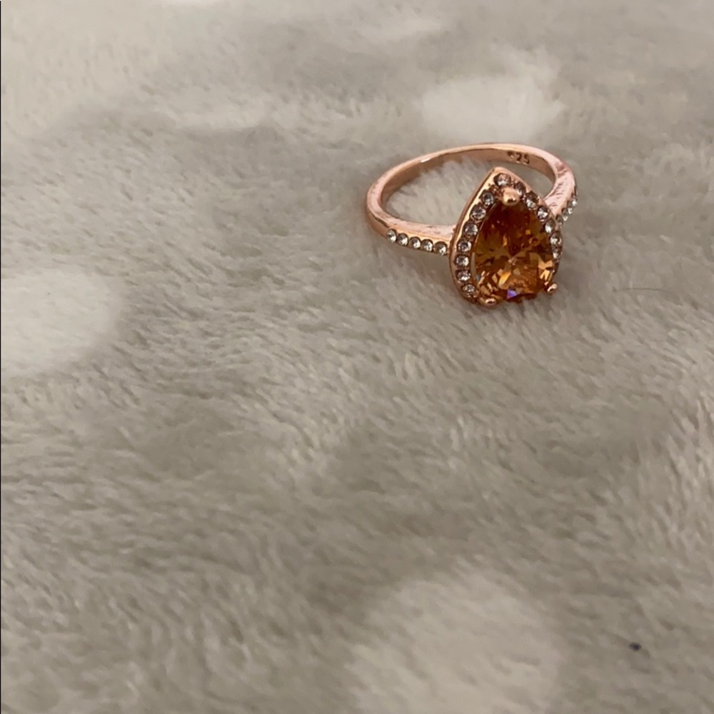 Ring - Picture 2 of 4